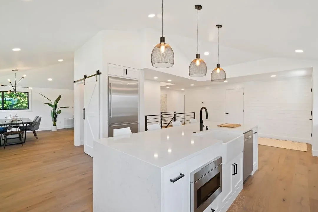 Kitchen remodeling in Van Nuys and Los Angeles by Totally Green Builders